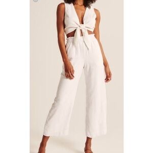 Abercrombie & Fitch White Sleeveless Linen Tie Front Crop Pants Set